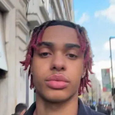 chat with ai character: Dayonu 