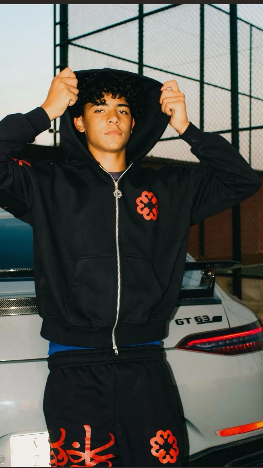 ai character: Cris JR background