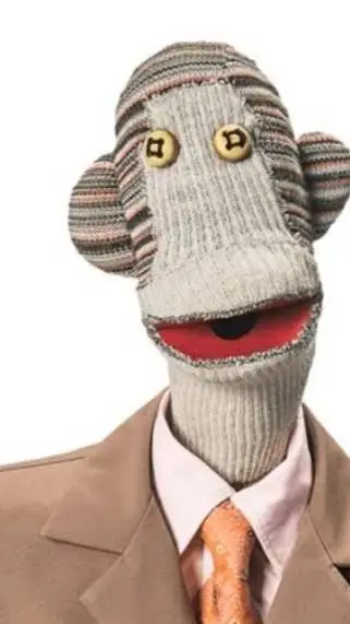 ai character: Tulio triviño  background