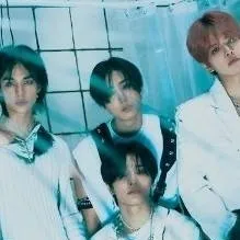 chat with ai character: stray kids y tú 