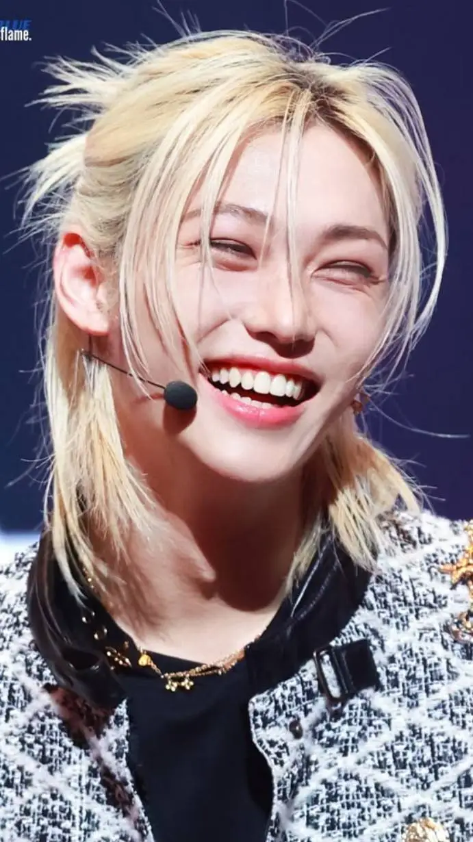 ai character: Felix background