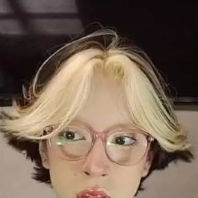 chat with ai character: Callyen 