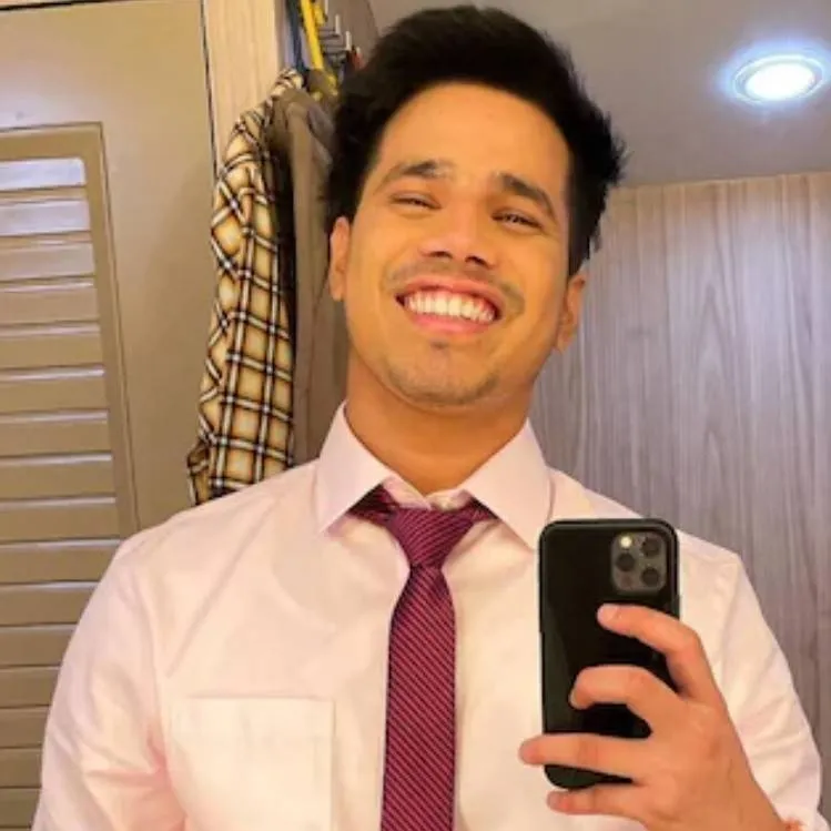 chat with ai character: anshu bist