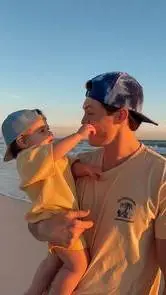 ai character: Noah background