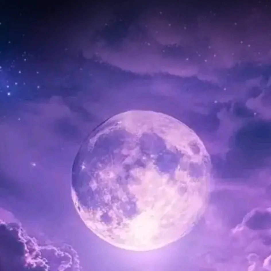 chat with ai character: Hh fireworks 