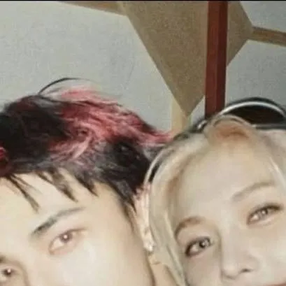 chat with ai character: Hyunlix