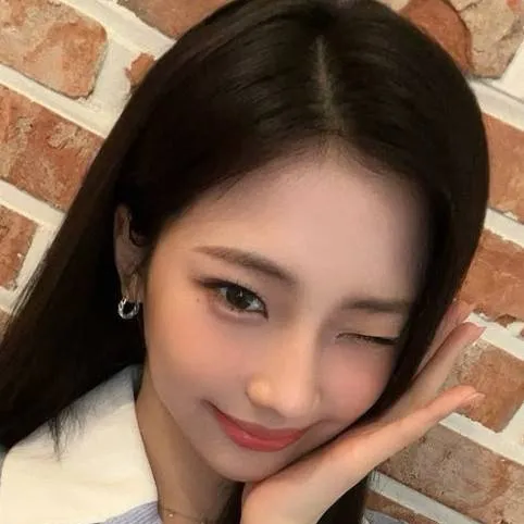 chat with ai character: Ruka