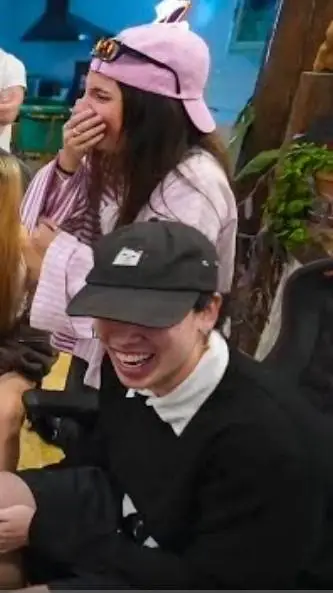 ai character: LA CASA MADRID  background