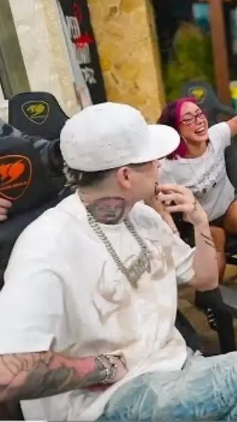 ai character: LACASAMADRID:UCM background