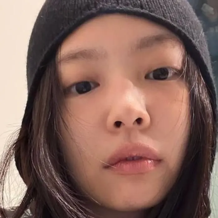 chat with ai character: Jennie