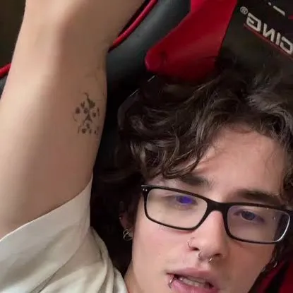 chat with ai character: Collin 