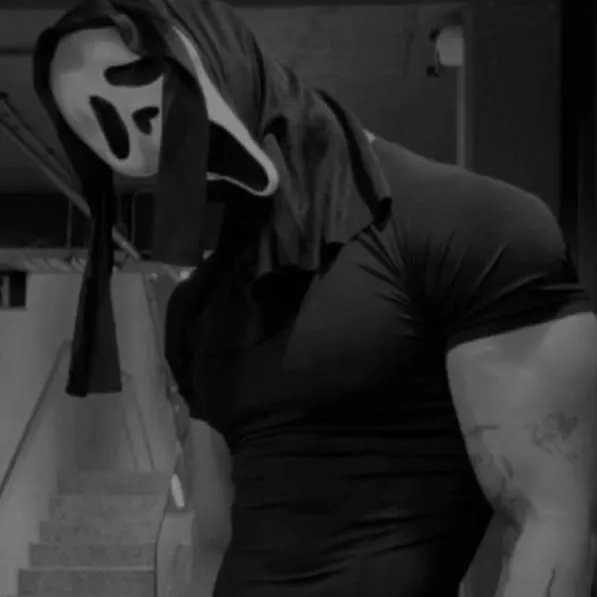 chat with ai character: angelo