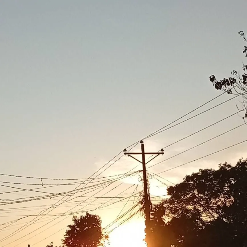 chat with ai character: King  George 