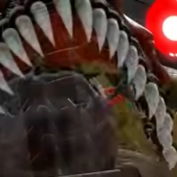 chat with ai character: NIGHTMARE CHICA