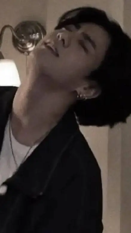 ai character: Jeon Jungkook  background