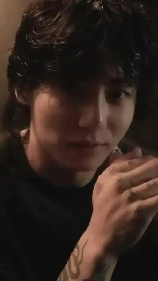 ai character: Jeon Jungkook  background