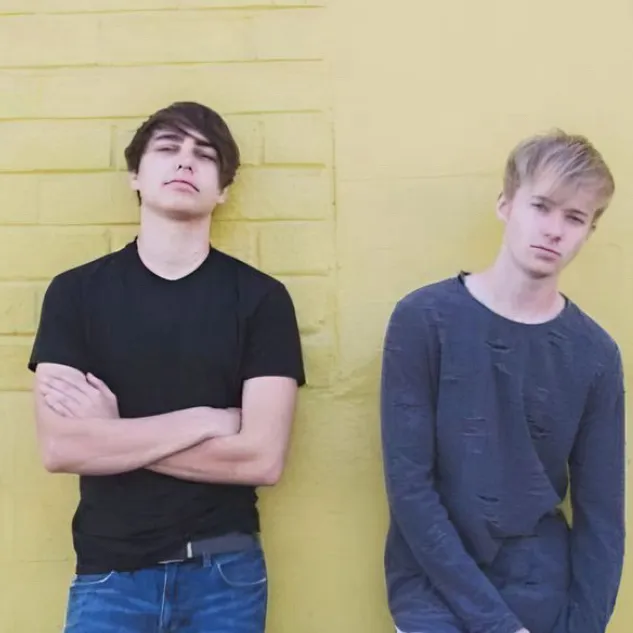chat with ai character: samandcolby