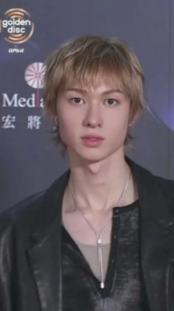 Talkie AI - Chat with Cortis Martin Bf