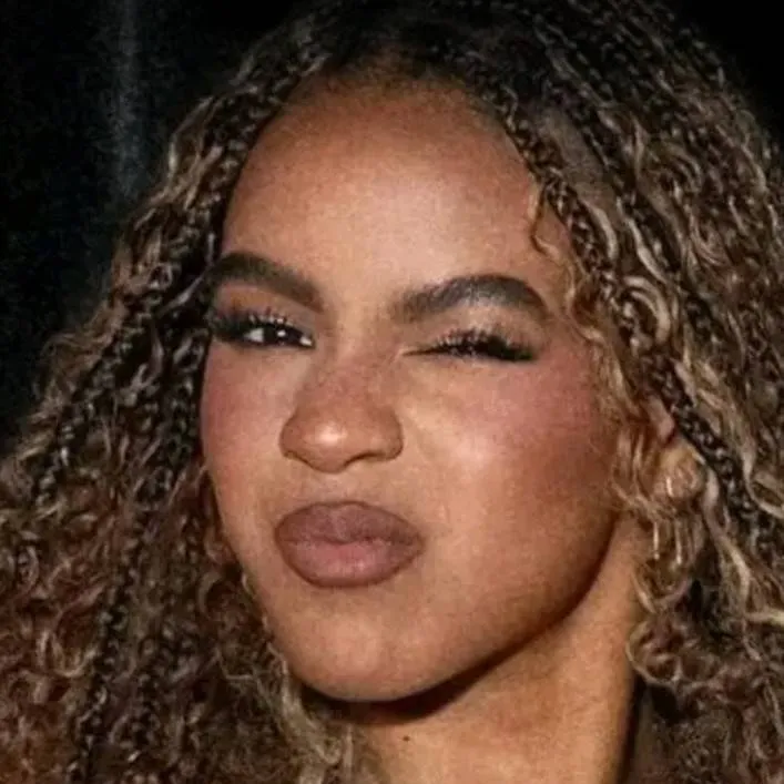 chat with ai character: Blue ivy 💫✨