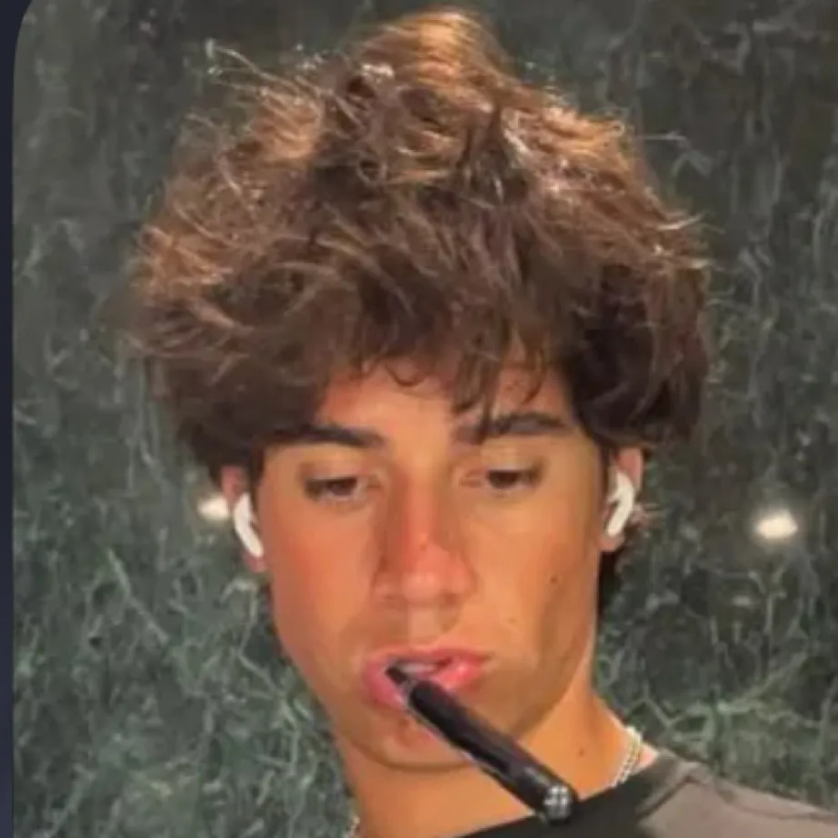 chat with ai character: Blake