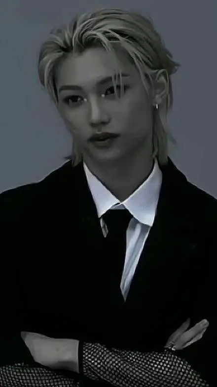 ai character: Lee Felix  background