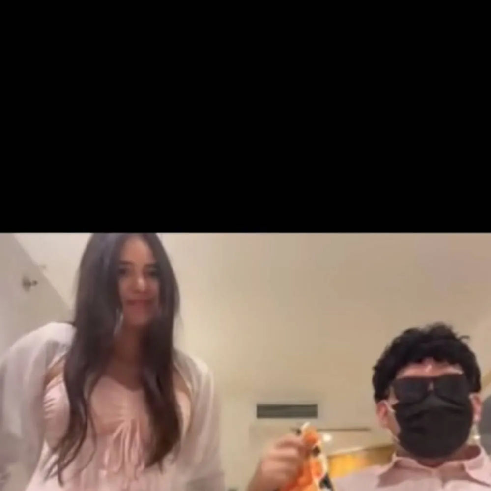 chat with ai character: marvinblox y miry