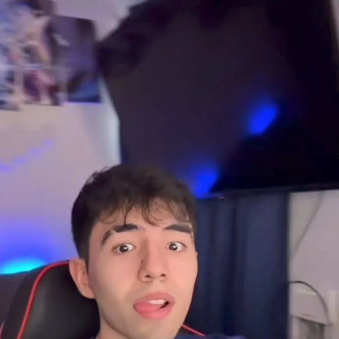 chat with ai character: betillo🫦🫦🫰