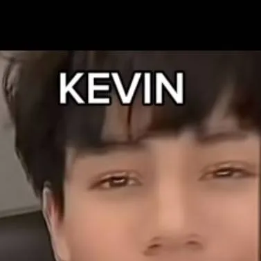 chat with ai character: kevin🫦