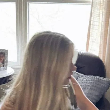 chat with ai character: Jade 🎱🎧🎸