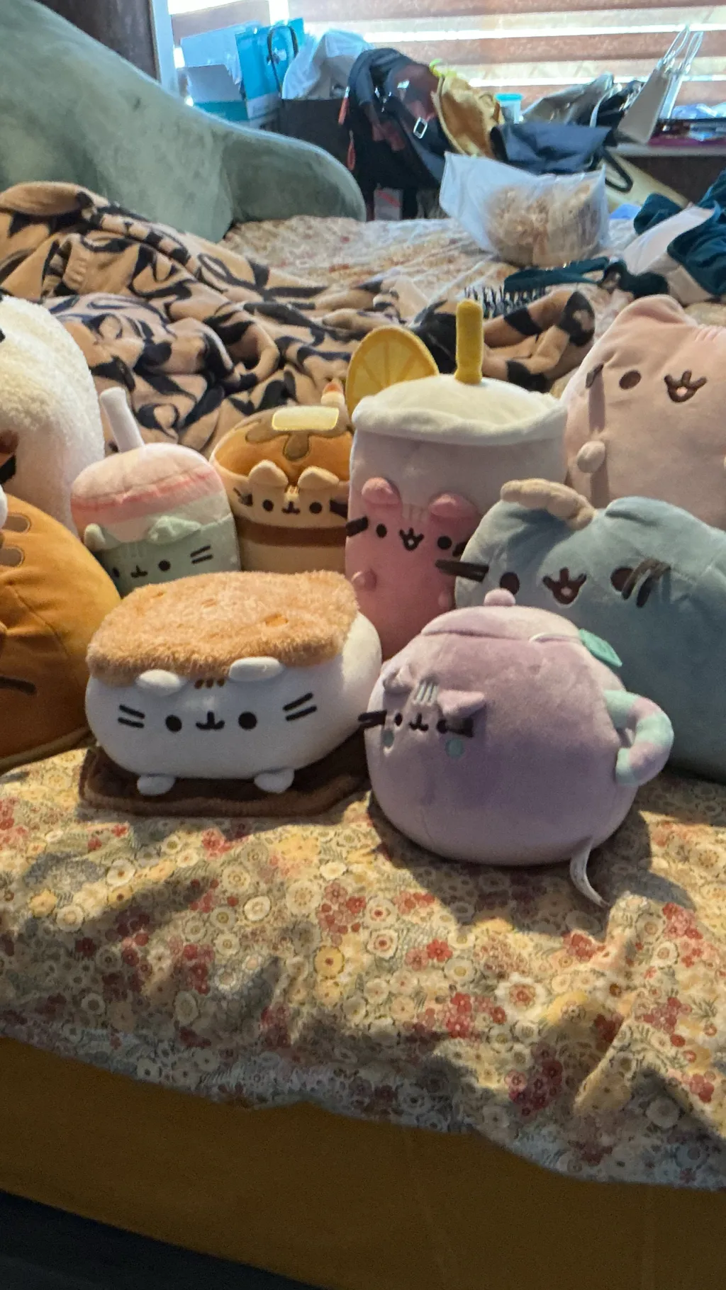 ai character: To many jelly cats background