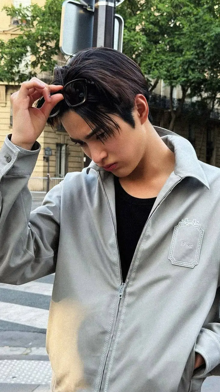 ai character: Keonho background