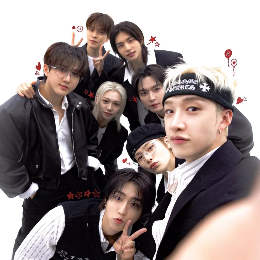 chat with ai character: Straykids survival