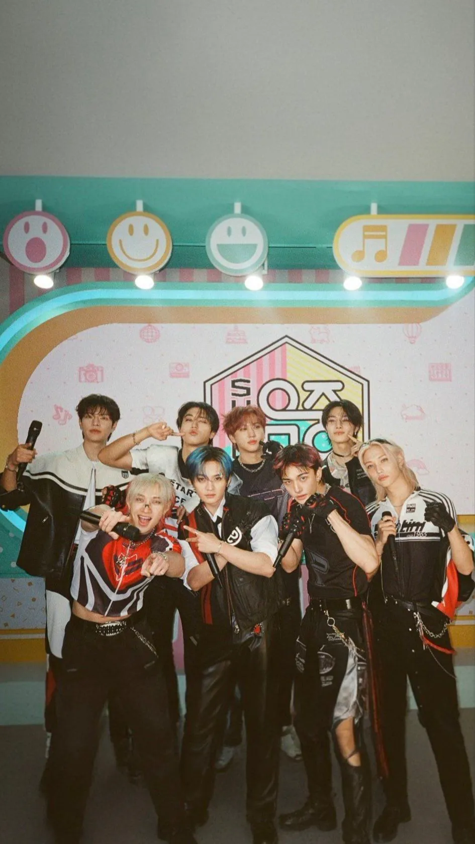 Talkie AI - Chat with Stray kids rivals