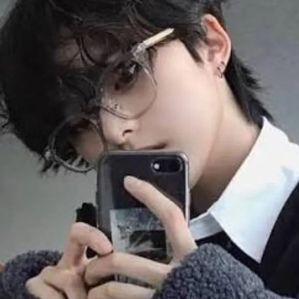 chat with ai character: Jason