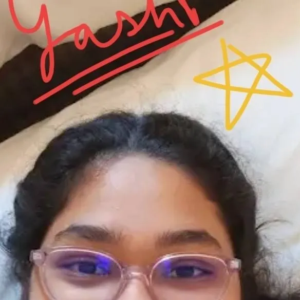 chat with ai character: Yashi_thestar