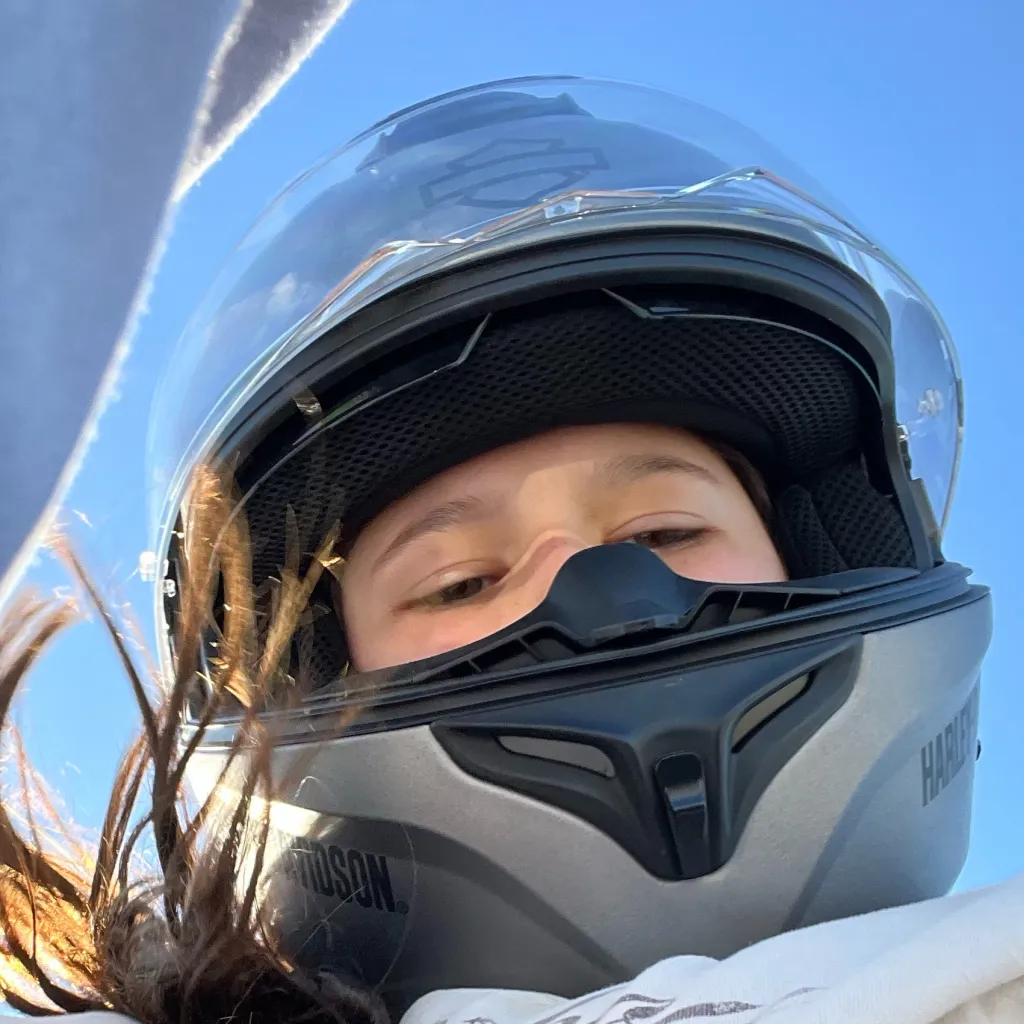 chat with ai character: JJK 🤤