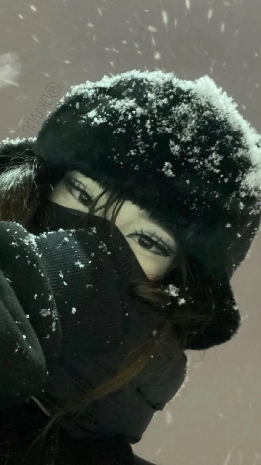 ai character: JJK Singer background