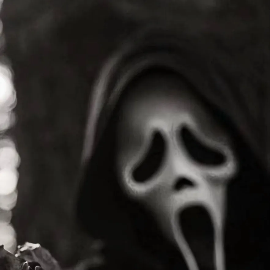 chat with ai character: Ghost Face