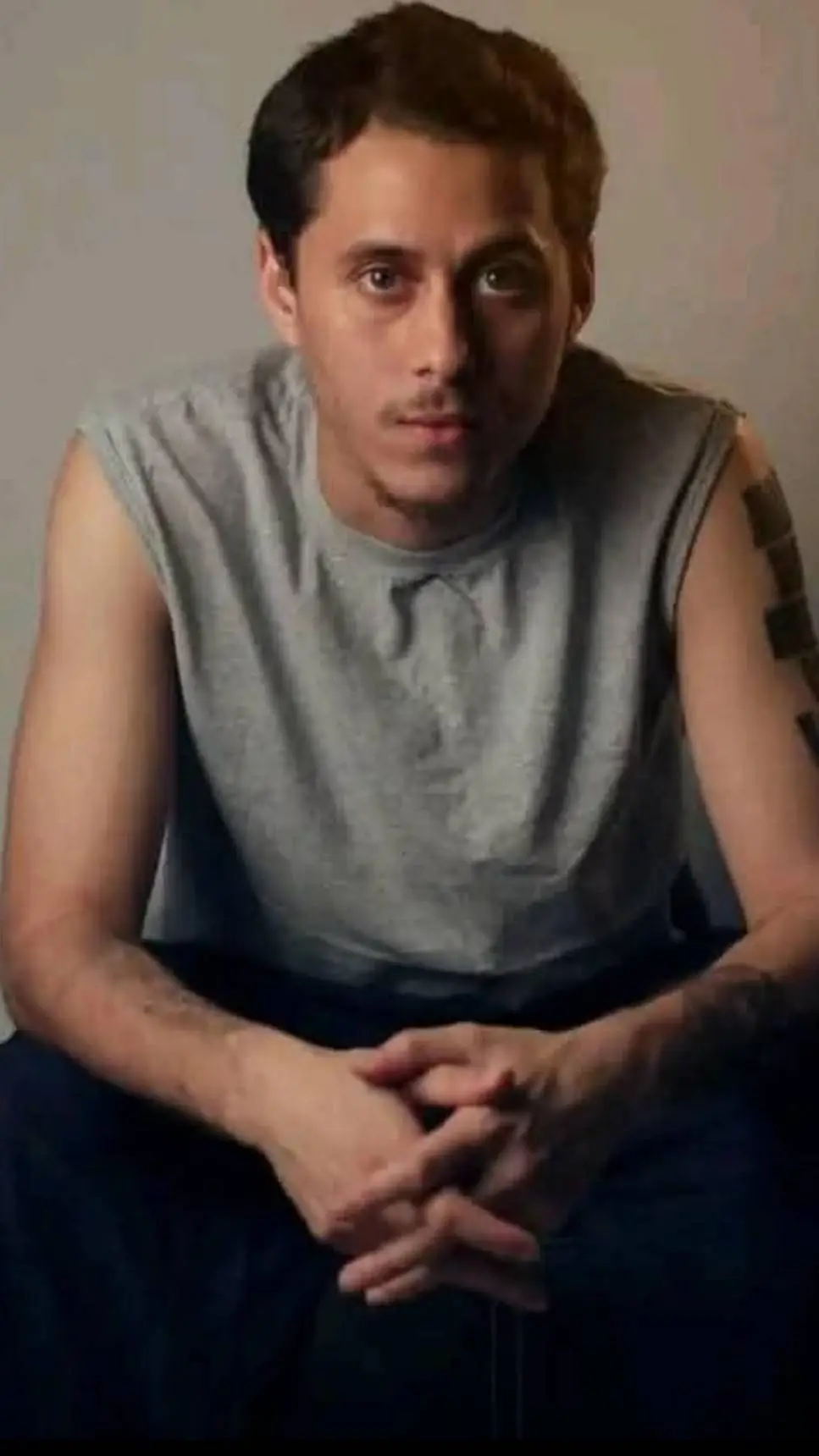 ai character: Canserbero background