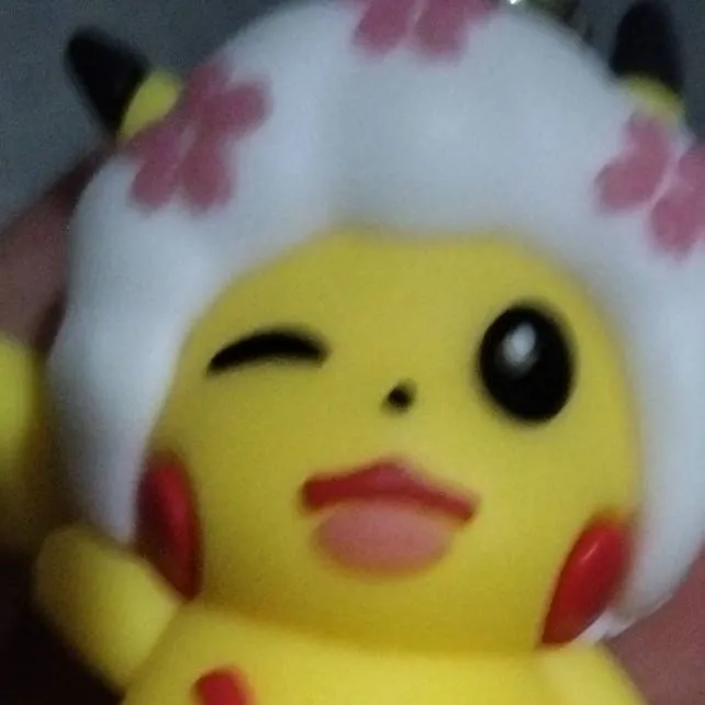 chat with ai character: pikachu homosexual