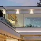 chat with ai character: Rich Family