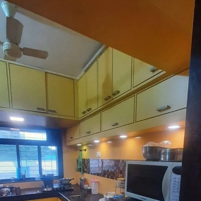 chat with ai character: omcars company🕉