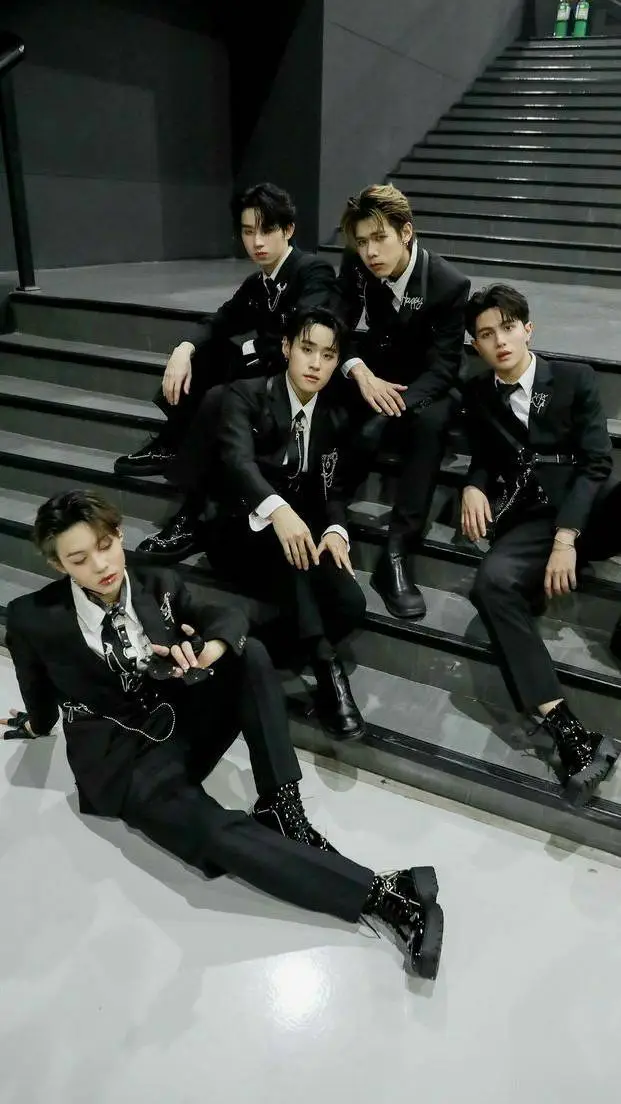 ai character: 5 boys background