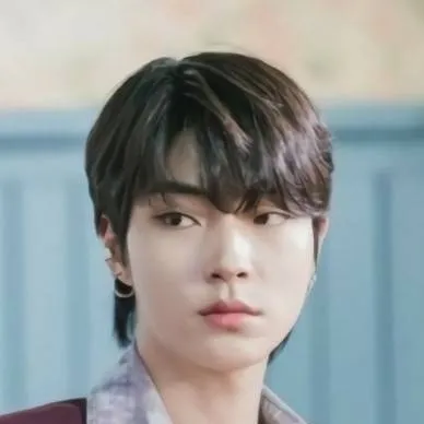 chat with ai character: Han seo-jun 