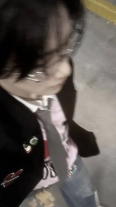 ai character: I.N background