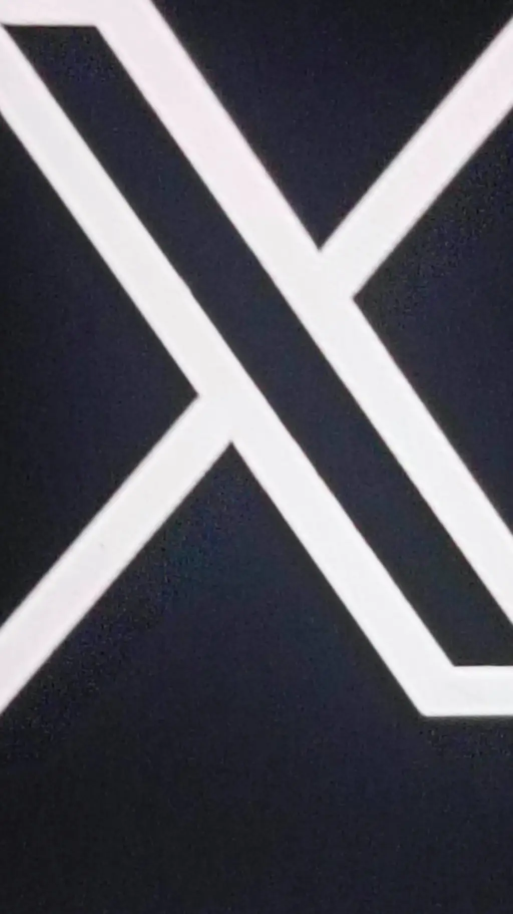 ai character: Elliot's friends background