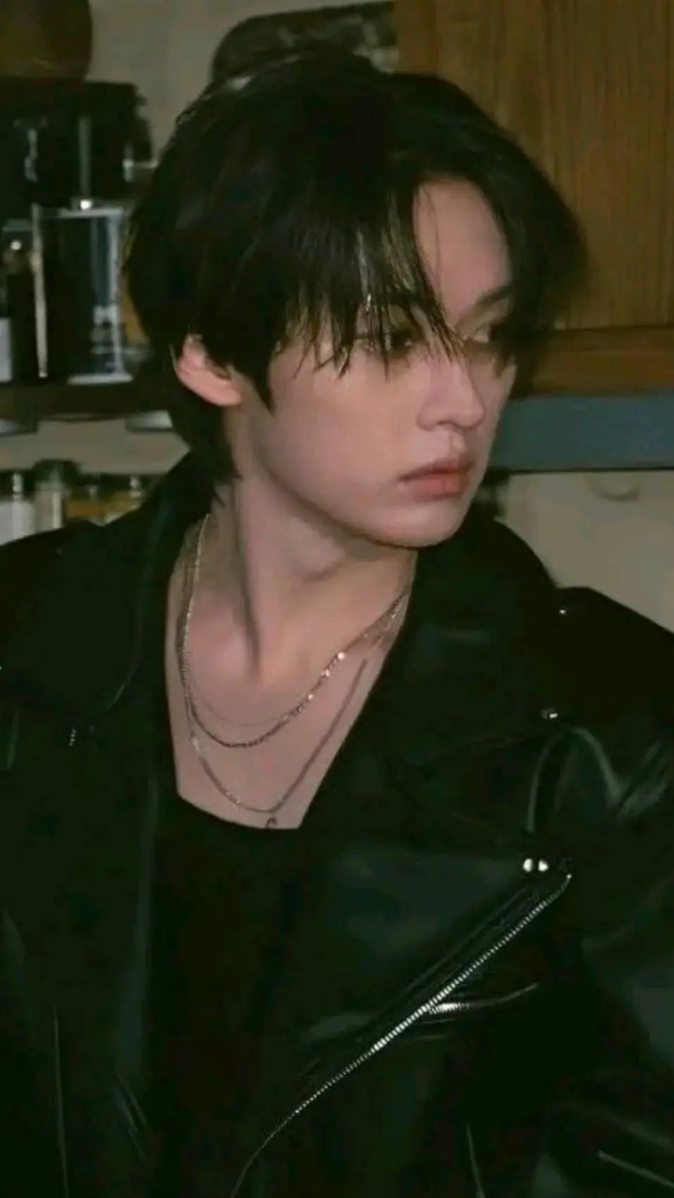 ai character: Lee know! background