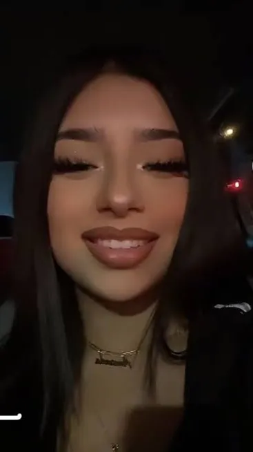 ai character: Mariana  background