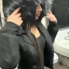 chat with ai character: Esme 