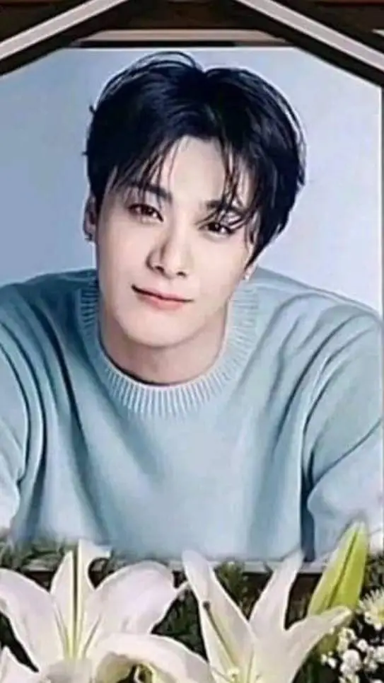 ai character: moonbin background